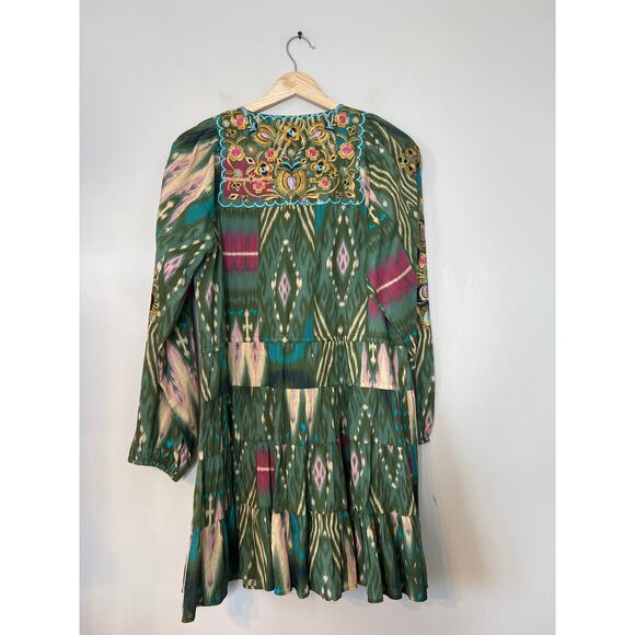 NEW Figue Josie Salome Ikat Print Fatigue Green V-Neck Long Sleeve Mini Dress - Picture 6 of 7